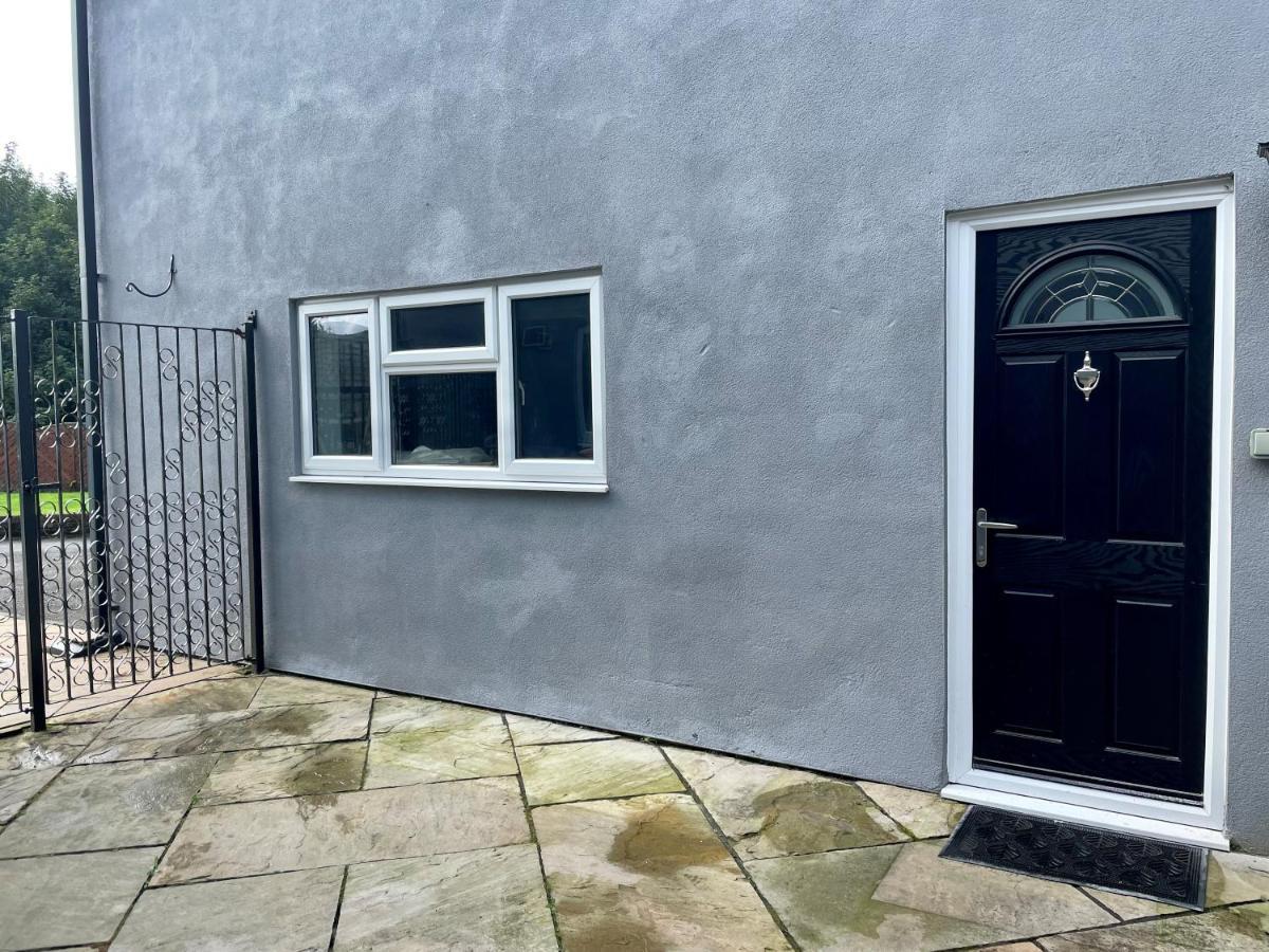 The Annex At Pantglas Farm Pontyclun Bagian luar foto