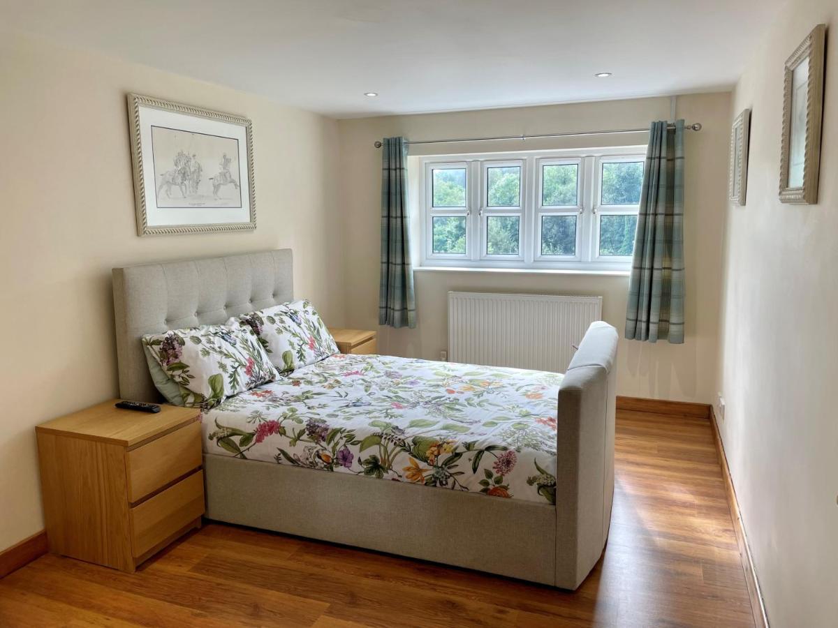 The Annex At Pantglas Farm Pontyclun Bagian luar foto